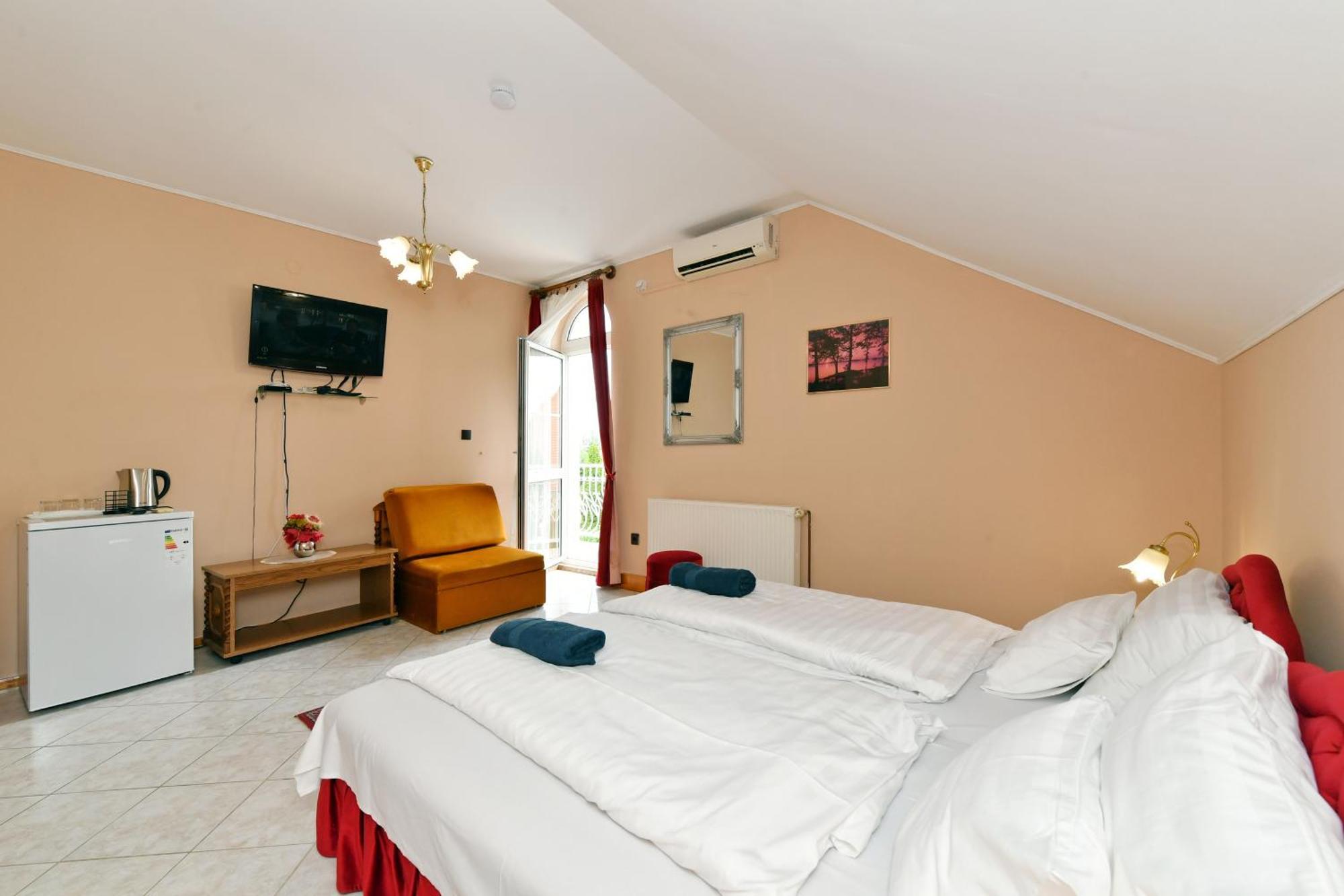 Classic Triple Room